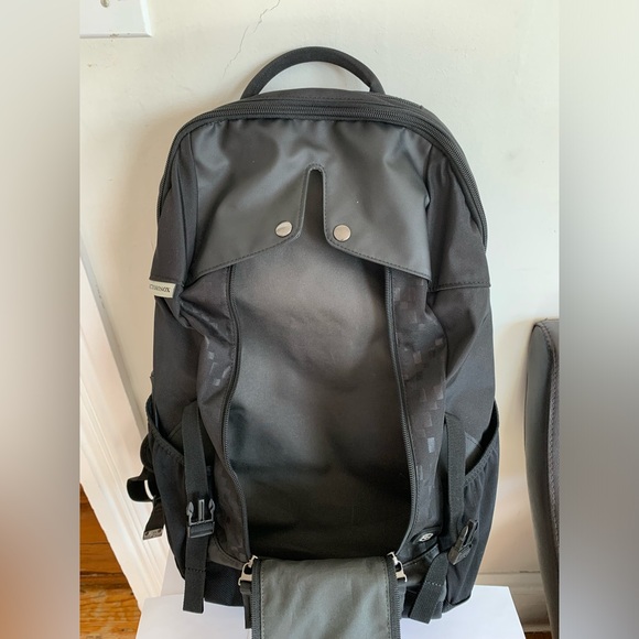 Victorinox High Quality Black Laptop Backpack. - Picture 2 of 12
